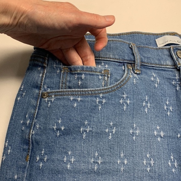 Ann Taylor Loft Blue Distressed Denim Jean Shorts Blue Wash Size 8/29 - Picture 3 of 13